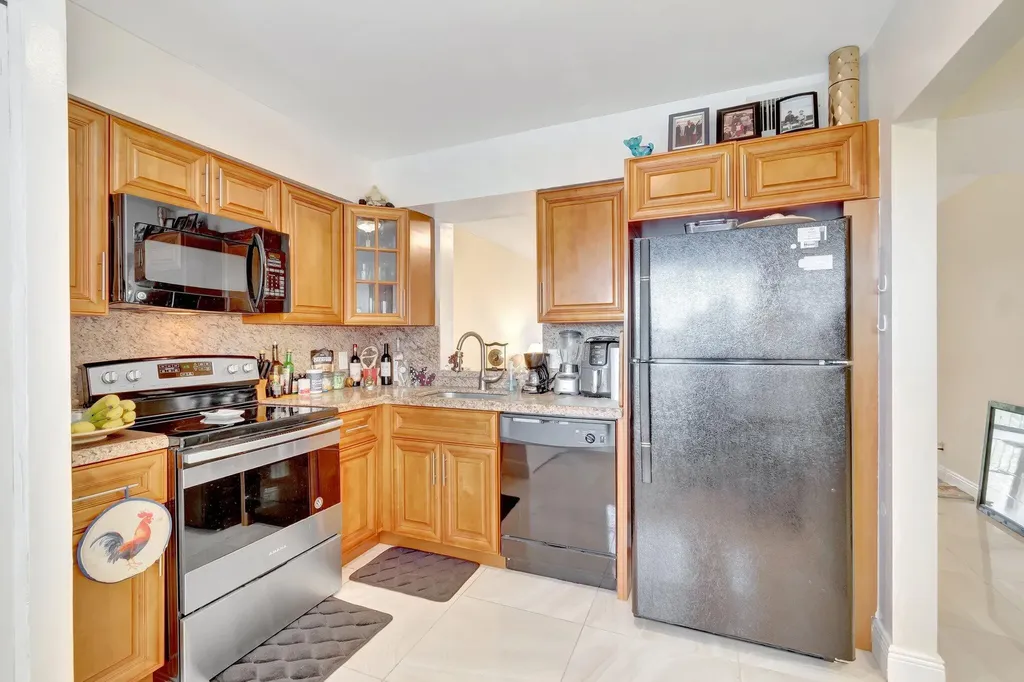 14723 Cumberland Drive Delray Beach FL 33446