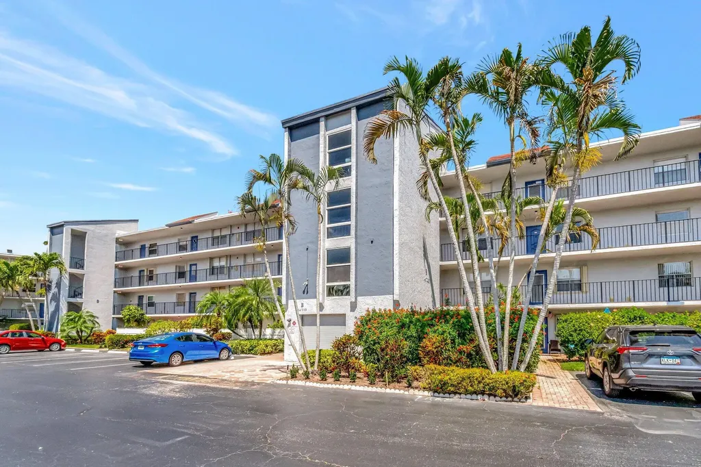 14723 Cumberland Drive Delray Beach FL 33446