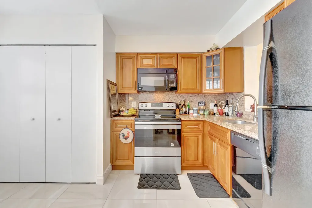 14723 Cumberland Drive Delray Beach FL 33446