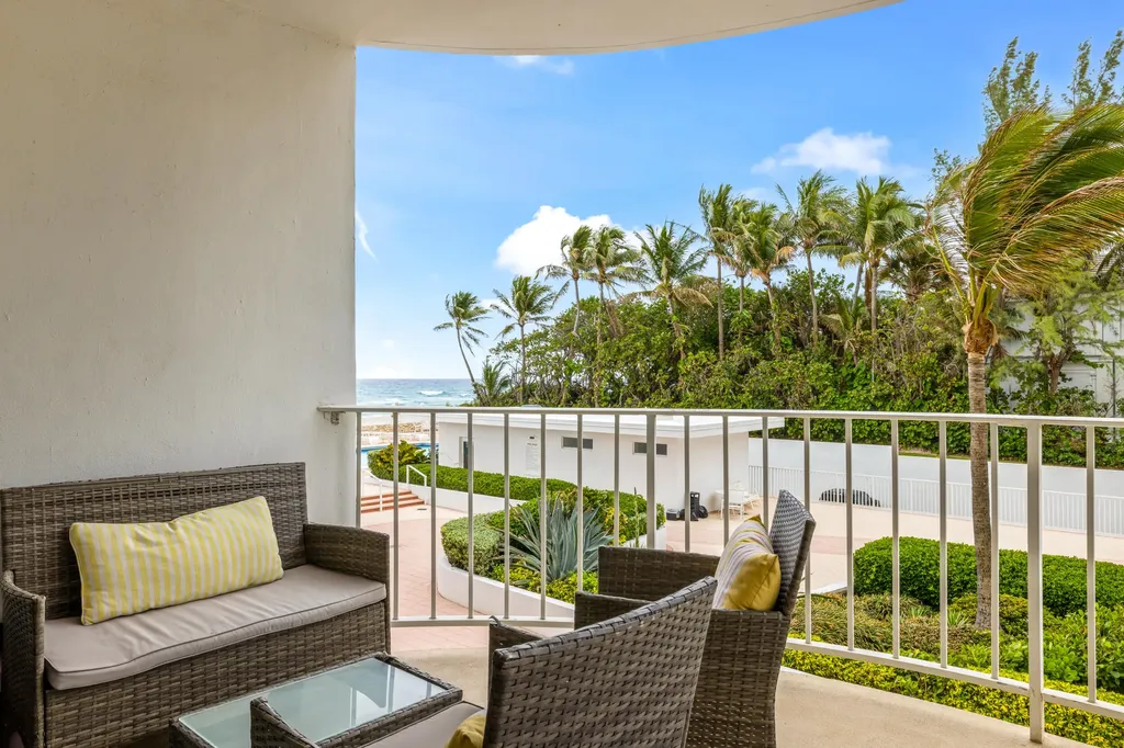 2295 S Ocean Boulevard Palm Beach FL 33480
