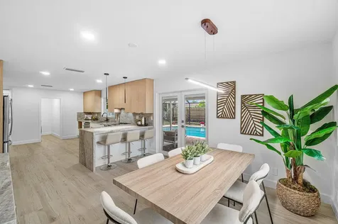718 SW 27th Place Boynton Beach FL 33435