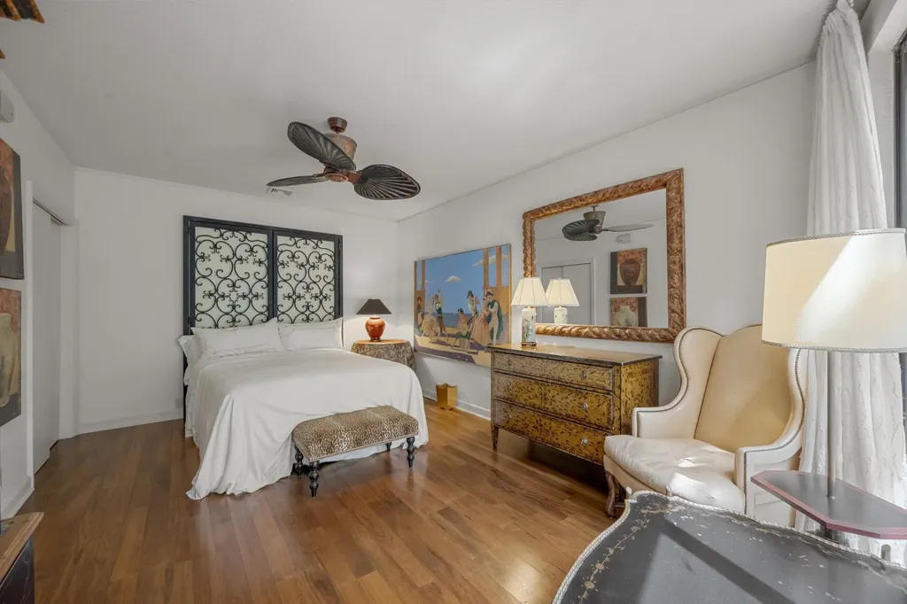 23 Sloans Curve Drive Palm Beach FL 33480