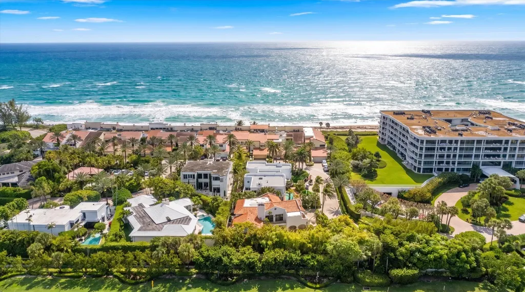 23 Sloans Curve Drive Palm Beach FL 33480