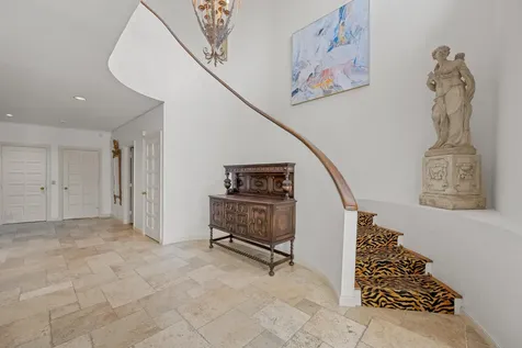 23 Sloans Curve Drive Palm Beach FL 33480