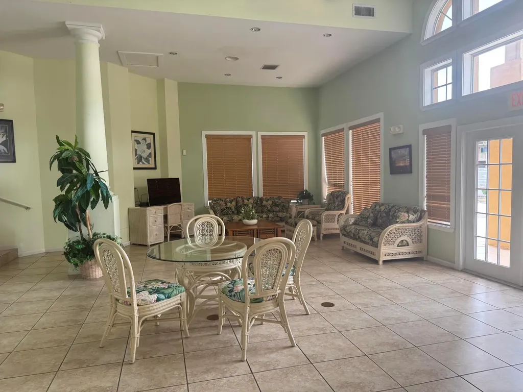 4807 Via Palm Lakes West Palm Beach FL 33417