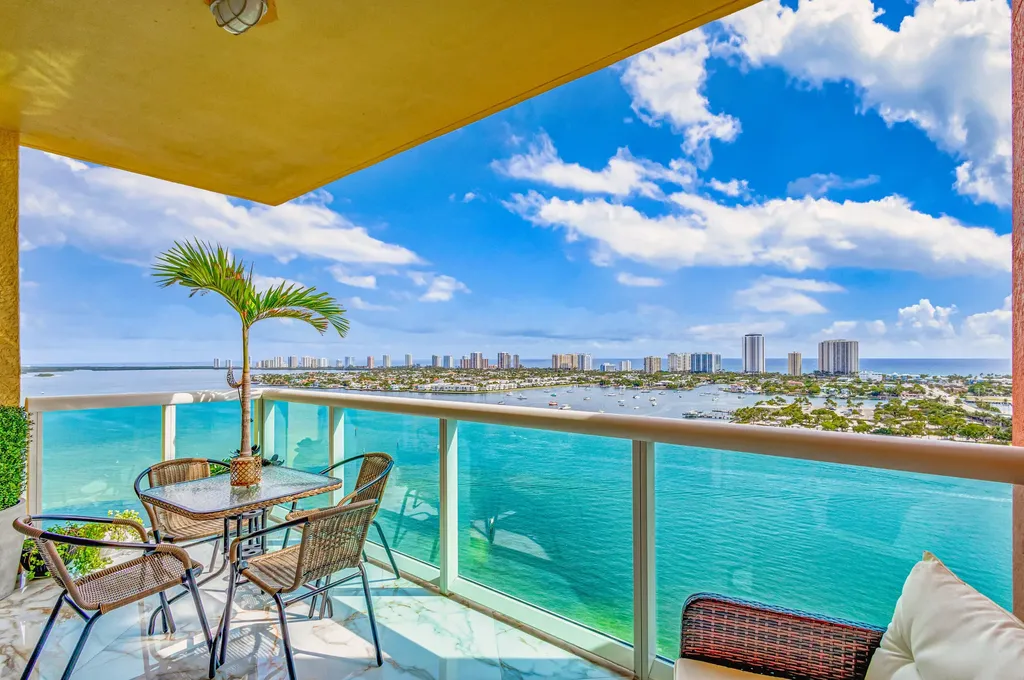 2640 Lake Shore Drive Riviera Beach FL 33404