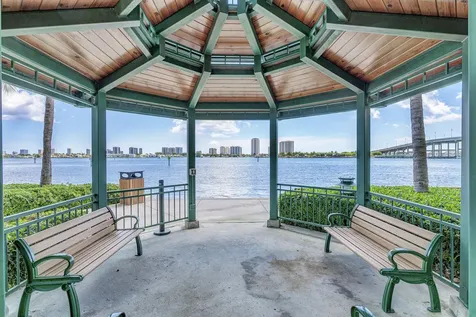2640 Lake Shore Drive Riviera Beach FL 33404