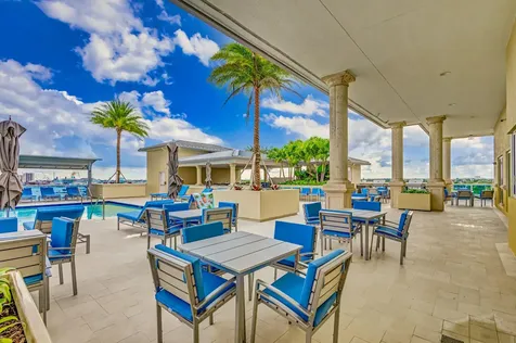 2640 Lake Shore Drive Riviera Beach FL 33404