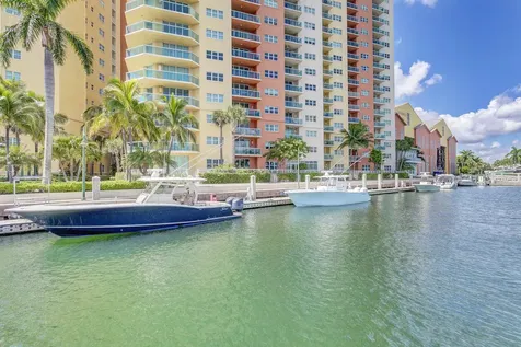 2640 Lake Shore Drive Riviera Beach FL 33404