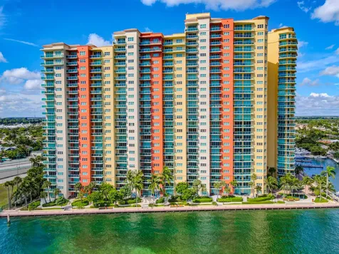 2640 Lake Shore Drive Riviera Beach FL 33404