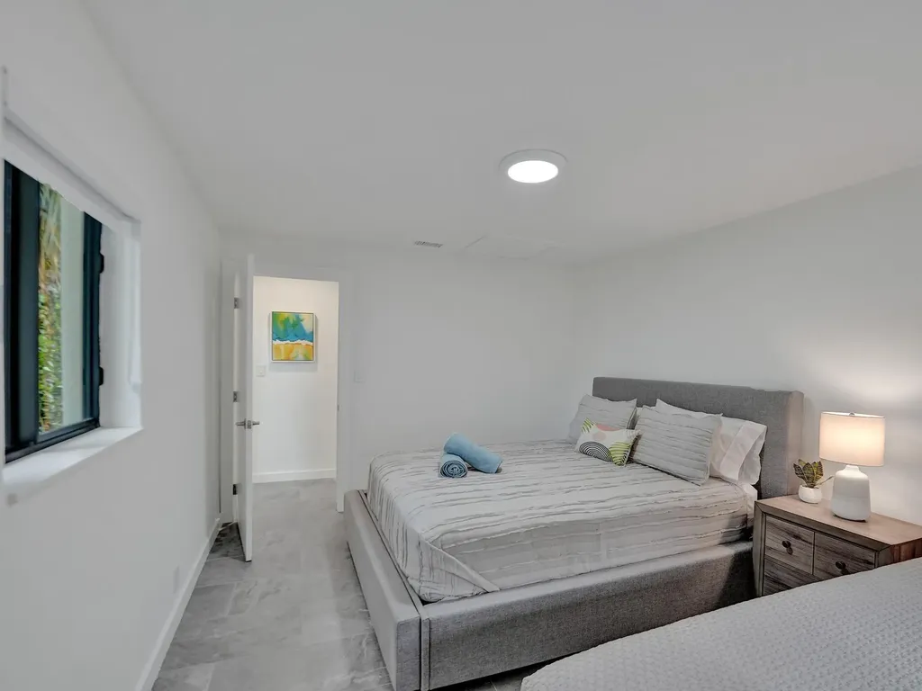 260 NW 36th Street Boca Raton FL 33431