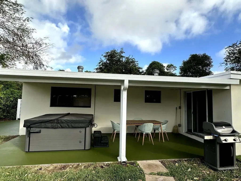 260 NW 36th Street Boca Raton FL 33431