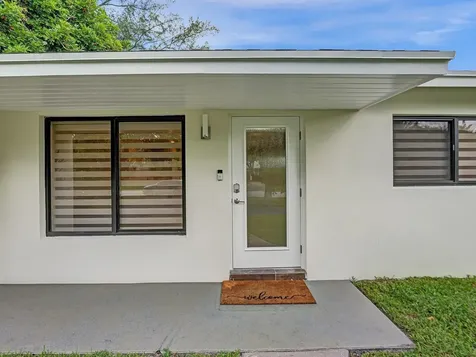 260 NW 36th Street Boca Raton FL 33431