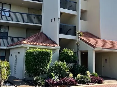 118 Lake Emerald Drive Oakland Park FL 33309