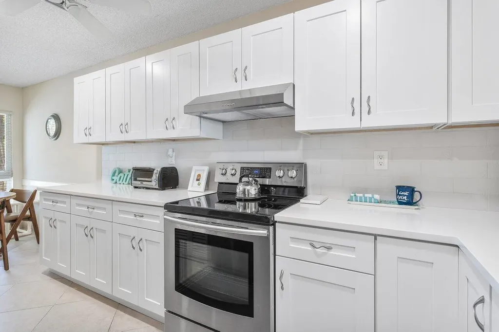 5850 Sugar Palm Court Delray Beach FL 33484