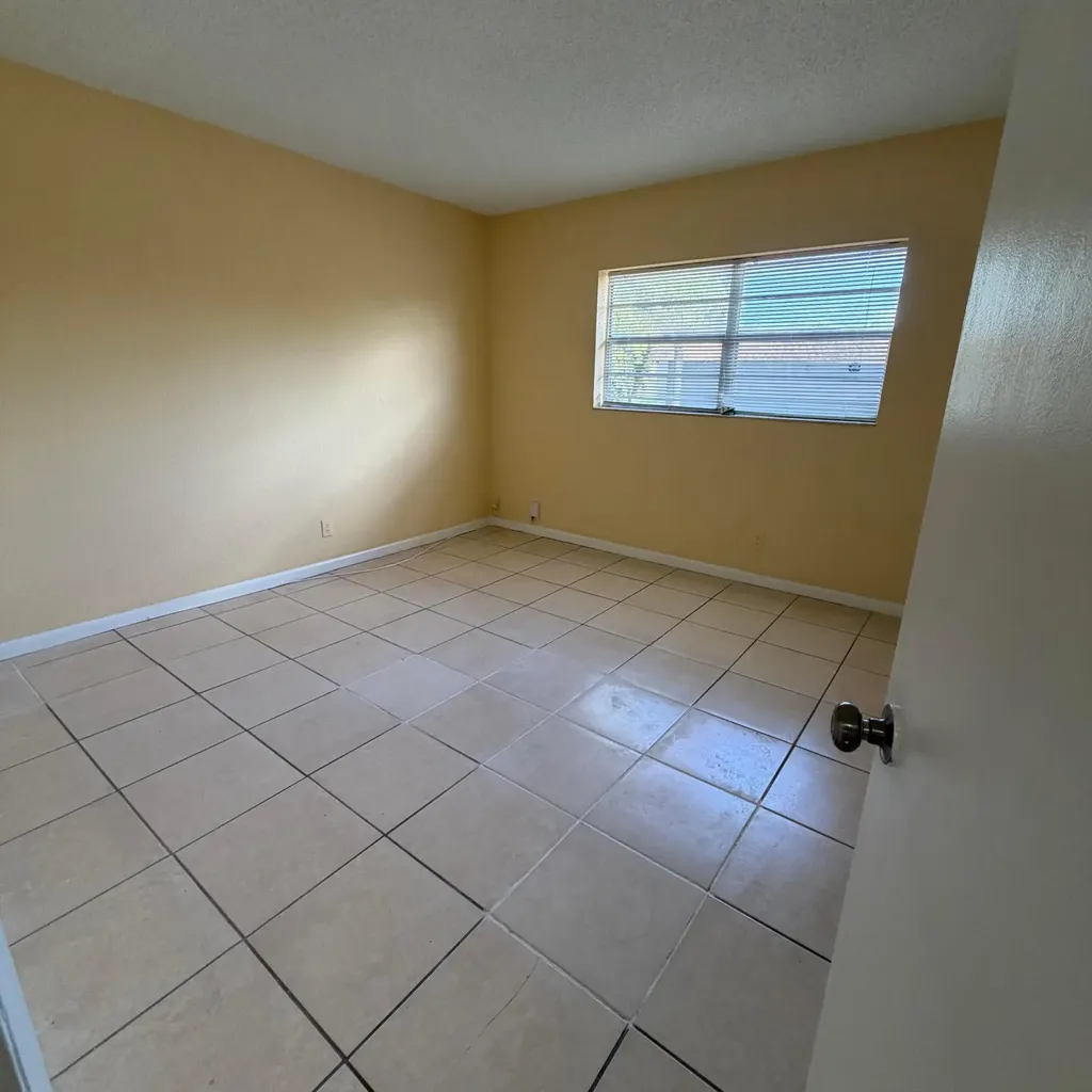 4700 NW 9th Court Plantation FL 33317