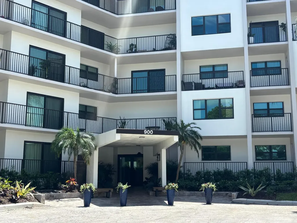 900 River Reach Drive Fort Lauderdale FL 33315