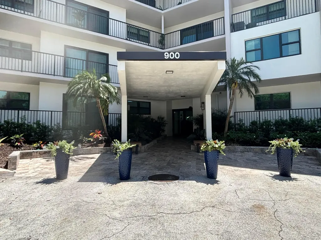 900 River Reach Drive Fort Lauderdale FL 33315