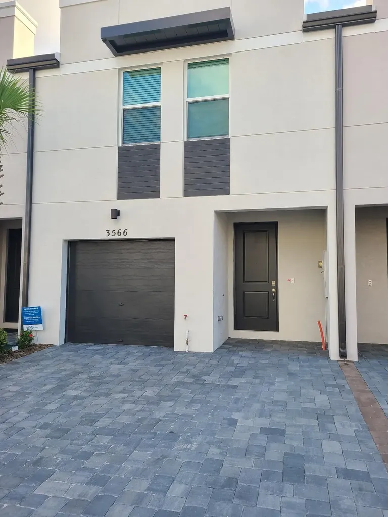3566 San Bernardino Way Palm Springs FL 33461