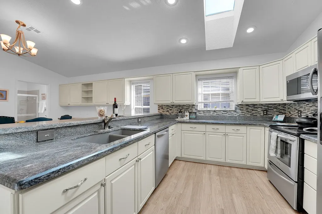 7305 Marsh Terrace Port St Lucie FL 34986
