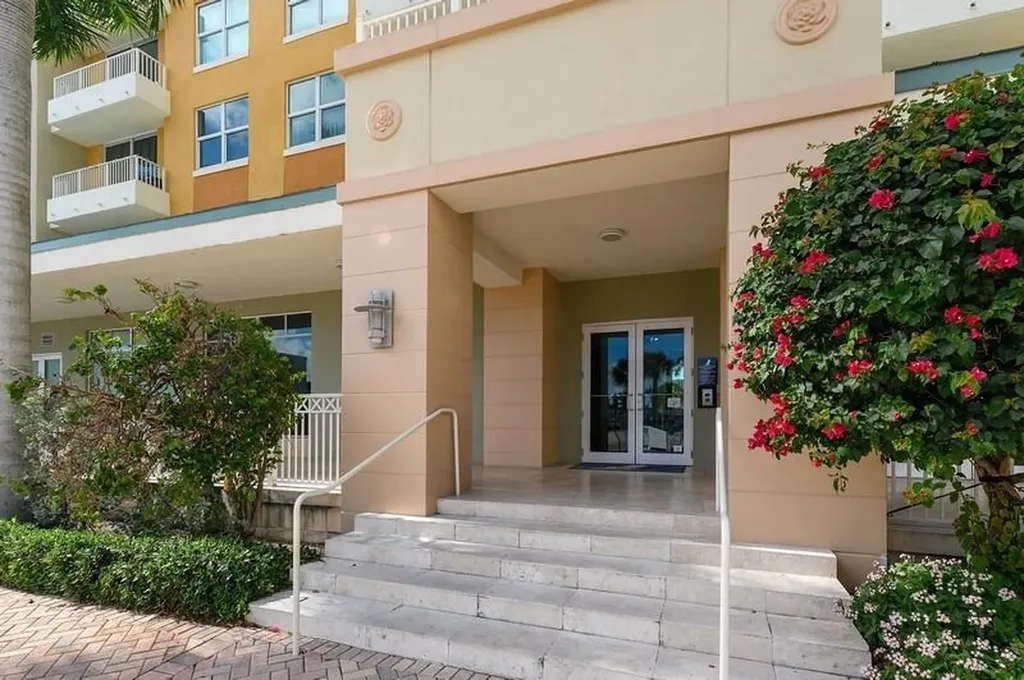 100 NE 6th Street Boynton Beach FL 33435