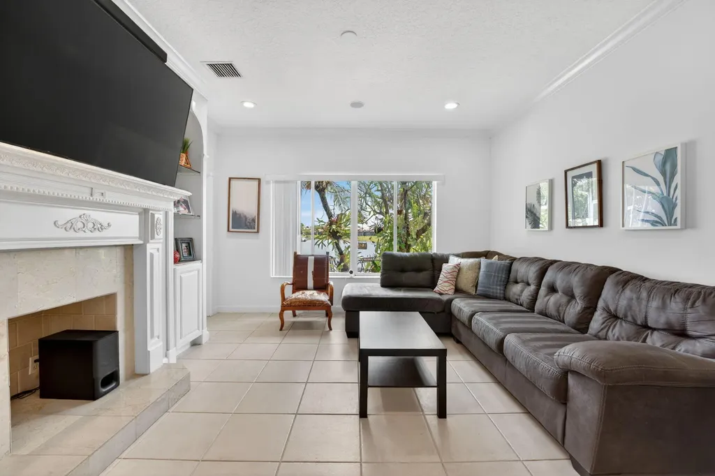 1092 SW 42nd Avenue Deerfield Beach FL 33442