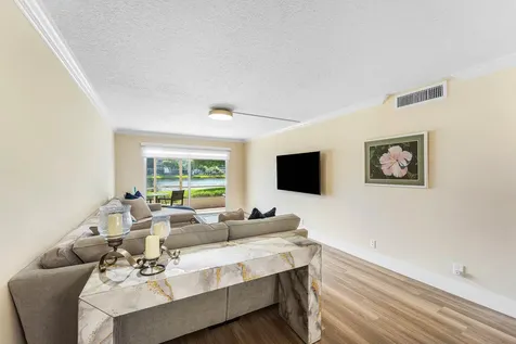 1019 Guildford B Boca Raton FL 33434