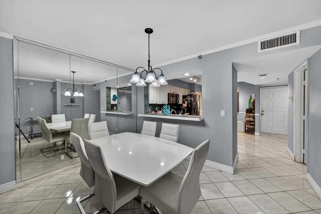 2200 S Cypress Bend Drive Pompano Beach FL 33069