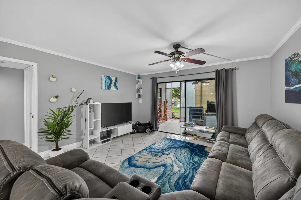 2200 S Cypress Bend Drive Pompano Beach FL 33069