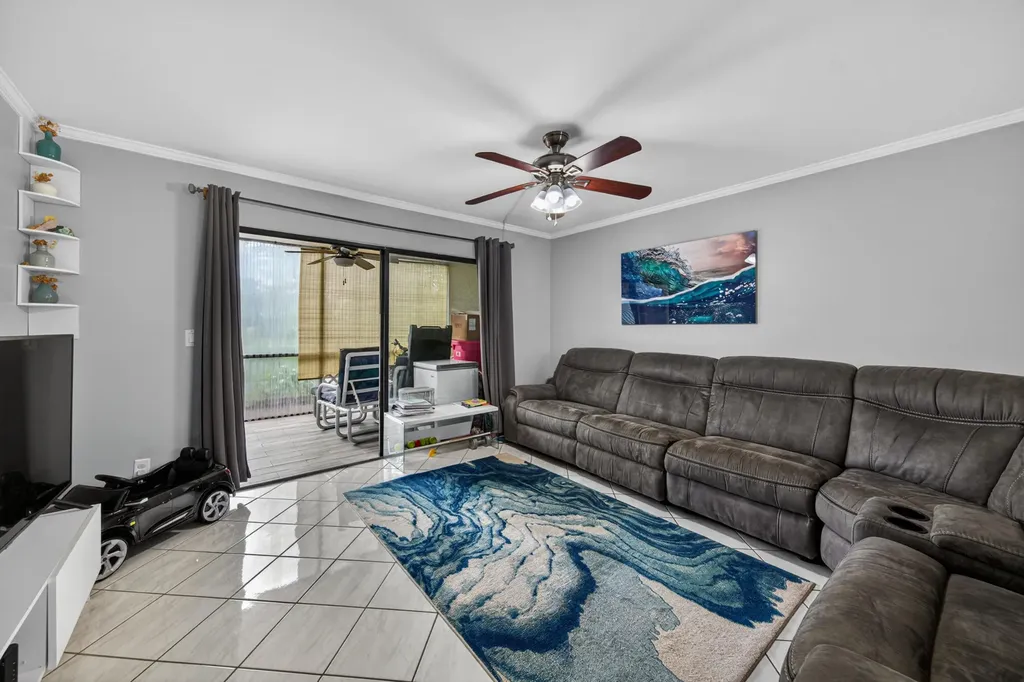 2200 S Cypress Bend Drive Pompano Beach FL 33069