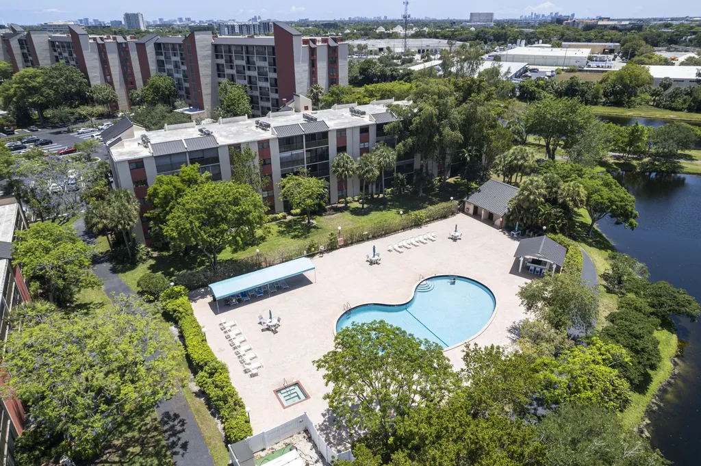 2200 S Cypress Bend Drive Pompano Beach FL 33069
