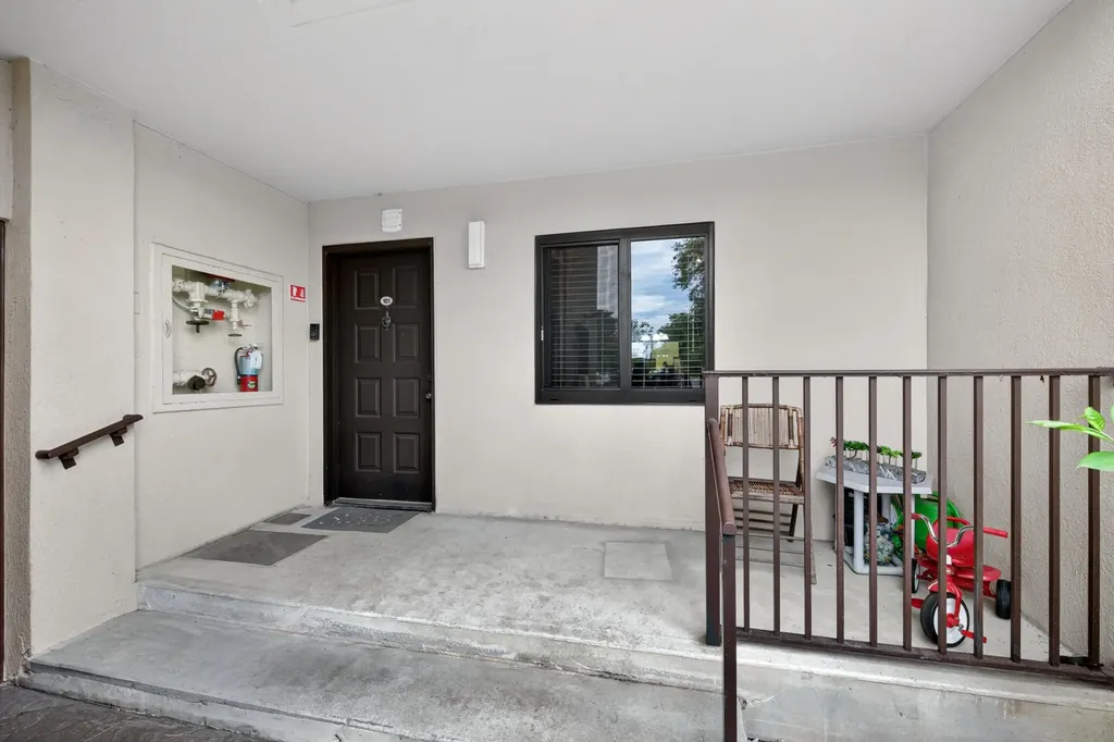 2200 S Cypress Bend Drive Pompano Beach FL 33069
