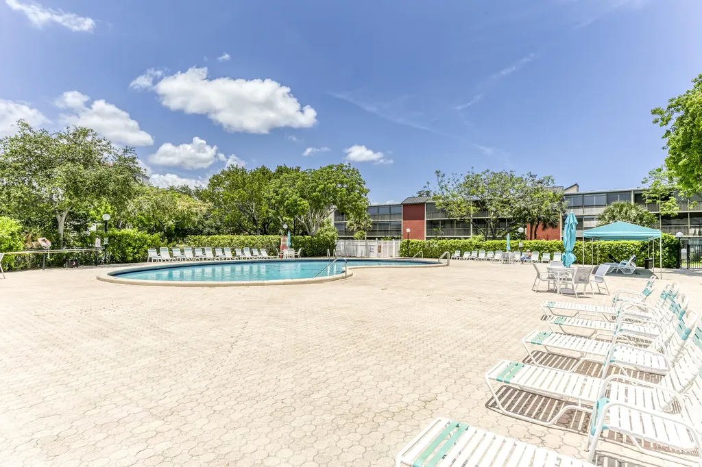 2200 S Cypress Bend Drive Pompano Beach FL 33069