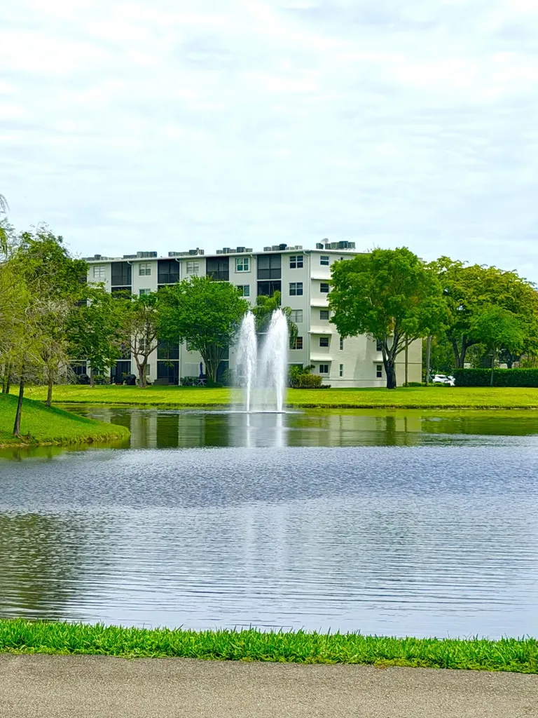 2200 S Cypress Bend Drive Pompano Beach FL 33069