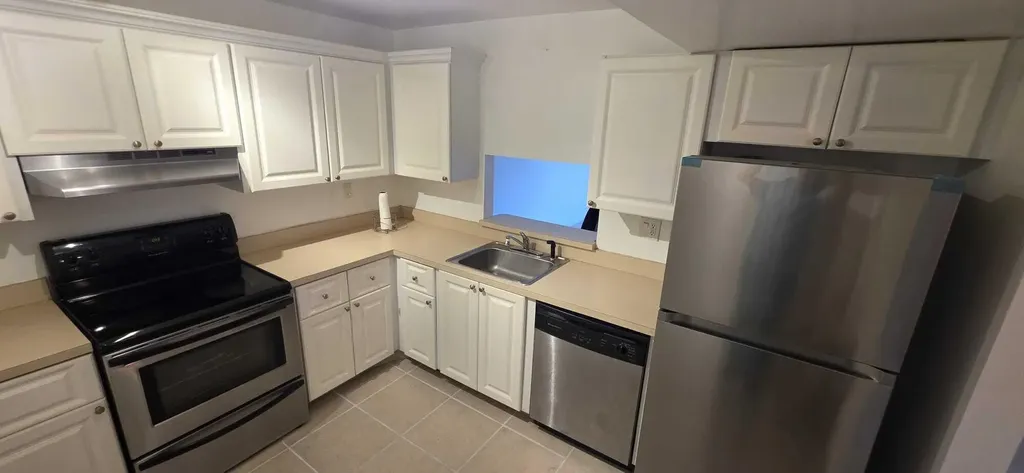 711 N Pine Island Road Plantation FL 33324