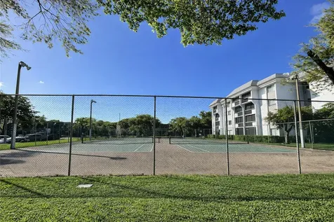 711 N Pine Island Road Plantation FL 33324