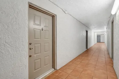 711 N Pine Island Road Plantation FL 33324