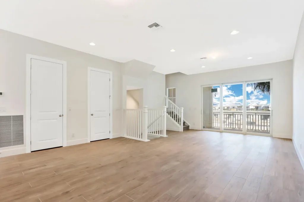 5352 Sagan Lane Palm Beach Gardens FL 33418