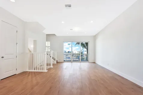 5352 Sagan Lane Palm Beach Gardens FL 33418