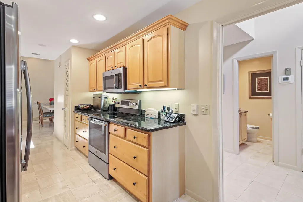 4733 S Fountains Drive S Lake Worth FL 33467