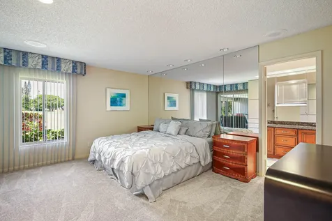 4733 S Fountains Drive S Lake Worth FL 33467