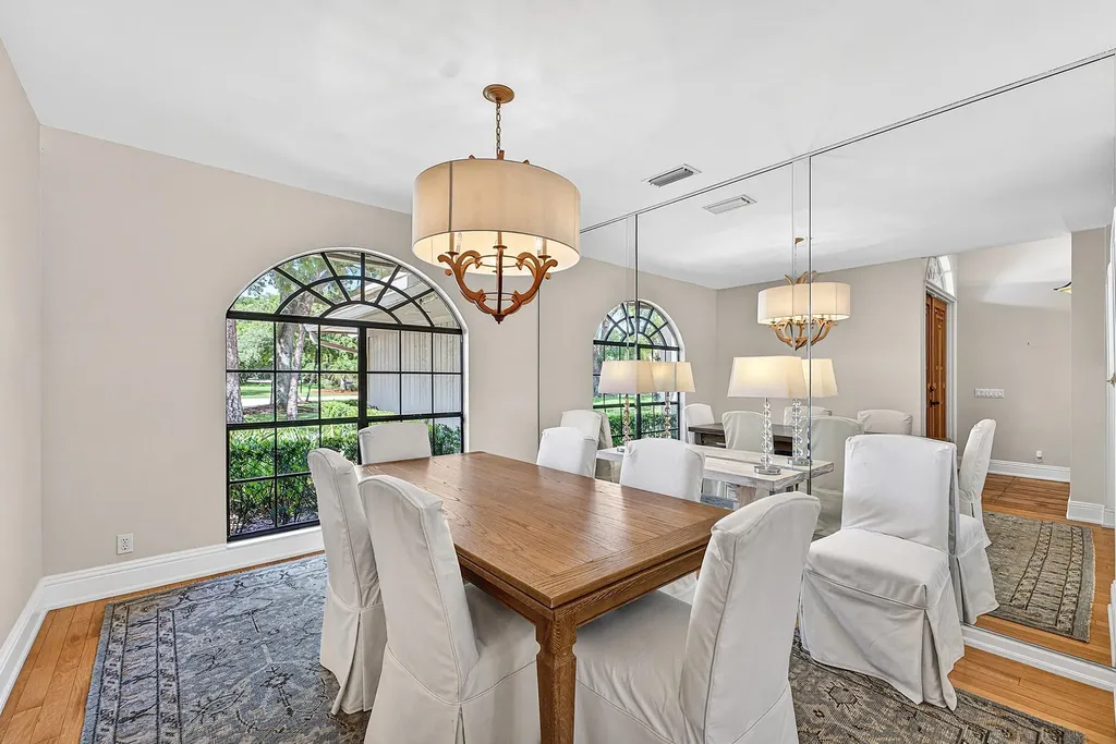6 Tarrington Circle Palm Beach Gardens FL 33418