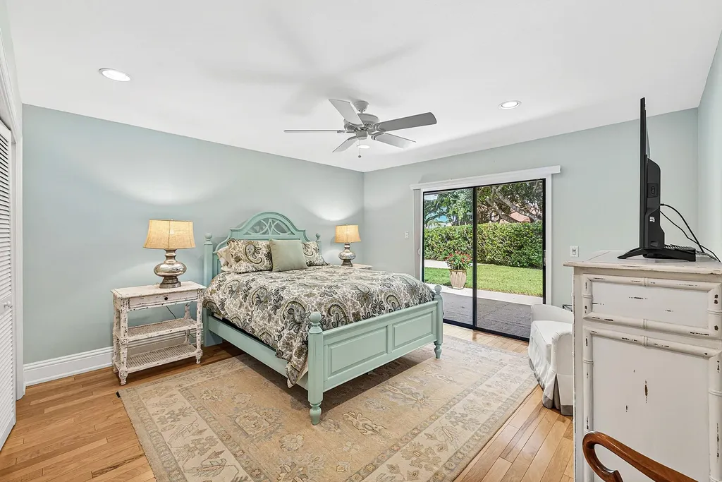 6 Tarrington Circle Palm Beach Gardens FL 33418