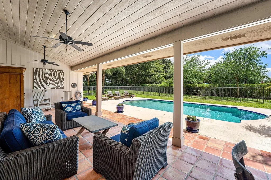 6 Tarrington Circle Palm Beach Gardens FL 33418
