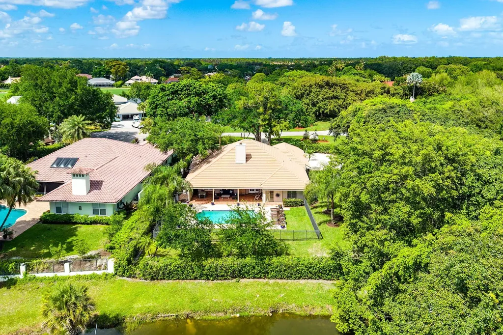6 Tarrington Circle Palm Beach Gardens FL 33418