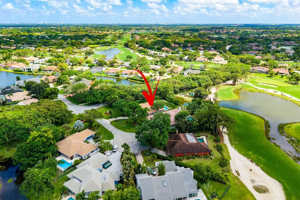 6 Tarrington Circle Palm Beach Gardens FL 33418