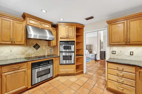 6 Tarrington Circle Palm Beach Gardens FL 33418