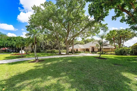 6 Tarrington Circle Palm Beach Gardens FL 33418