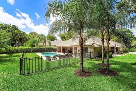 6 Tarrington Circle Palm Beach Gardens FL 33418
