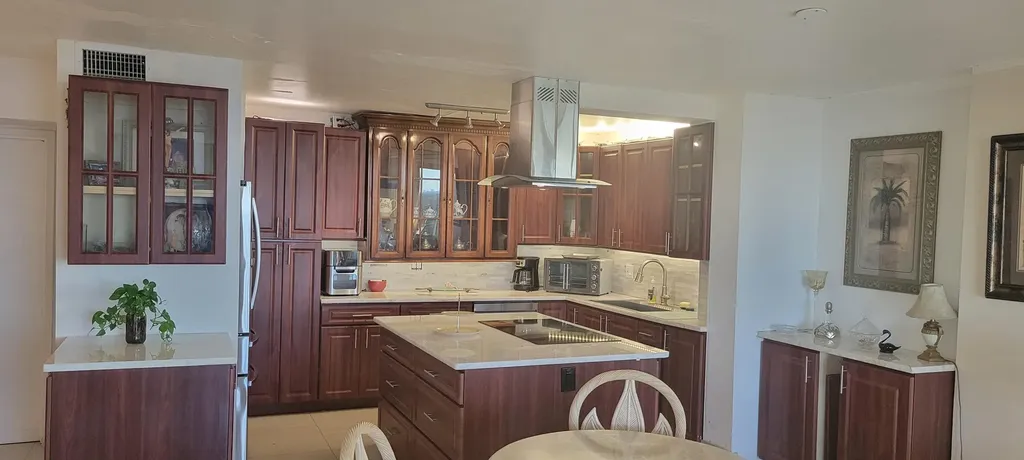 1147 Hillsboro Mile Hillsboro Beach FL 33062